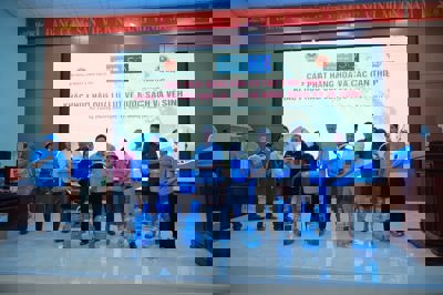 500 bồn chứa nước đến với bà con vùng lũ Nghệ An.